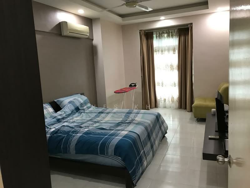 Kondominium untuk Disewa di Bayswater Resort Condominium - Agnes Khoo - Bedroom - PropertyGuru.com.my