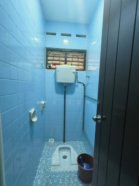 Rumah Teres 2 Tingkat untuk Disewa di Taman Pelangi (Johor Bahru) - Rex Yong - Bathroom - PropertyGuru.com.my