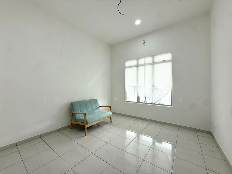 Semi-Detached House for Sale in Banting (Banting) - Amirul Nasyriq - Living Room - PropertyGuru.com.my