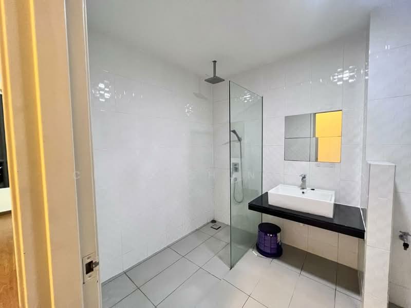 Kondominium untuk Dijual di Zefer Hill Residence - Chong Shun Kae - Bathroom - PropertyGuru.com.my