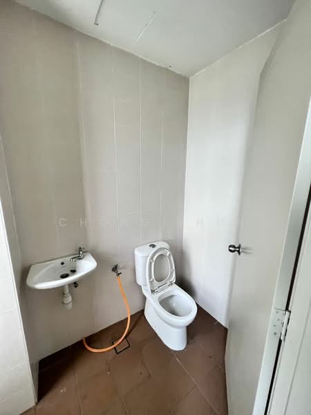 Kondominium untuk Dijual di Zefer Hill Residence - Chong Shun Kae - Bathroom - PropertyGuru.com.my