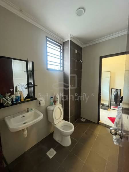 Rumah Teres 2 Tingkat untuk Dijual di Bandar Tiram (Ulu Tiram) - Justin Kong - Bathroom - PropertyGuru.com.my