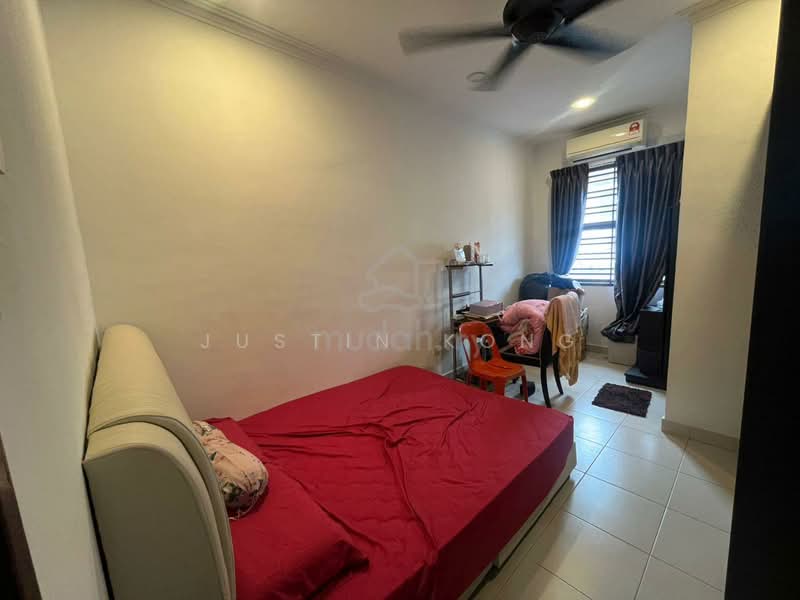 Rumah Teres 2 Tingkat untuk Dijual di Bandar Tiram (Ulu Tiram) - Justin Kong - Bedroom - PropertyGuru.com.my