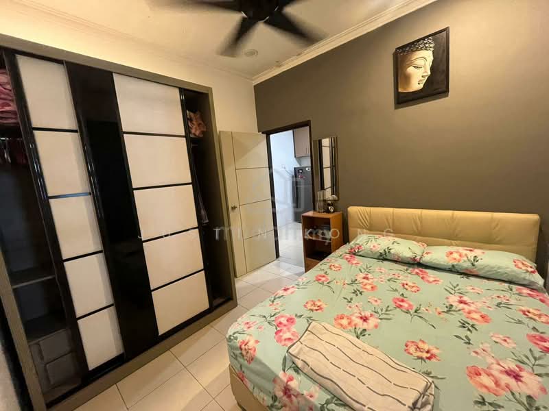 Rumah Teres 2 Tingkat untuk Dijual di Bandar Tiram (Ulu Tiram) - Justin Kong - Bedroom - PropertyGuru.com.my