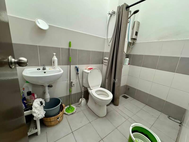 Rumah Teres 1 Tingkat untuk Dijual di Kangkar Pulai (Skudai) - Zoe Lim - Bathroom - PropertyGuru.com.my