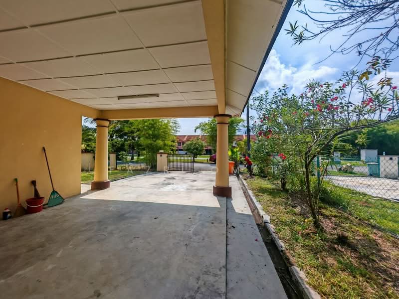 Bungalow for Sale in Bandar Mahkota Banting (Tanjong Duabelas) - Fazri Omar - Exterior - PropertyGuru.com.my