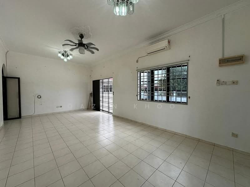 Bungalow House untuk Dijual di Bercham (Ipoh) - Qazin Khoo - Living Room - PropertyGuru.com.my