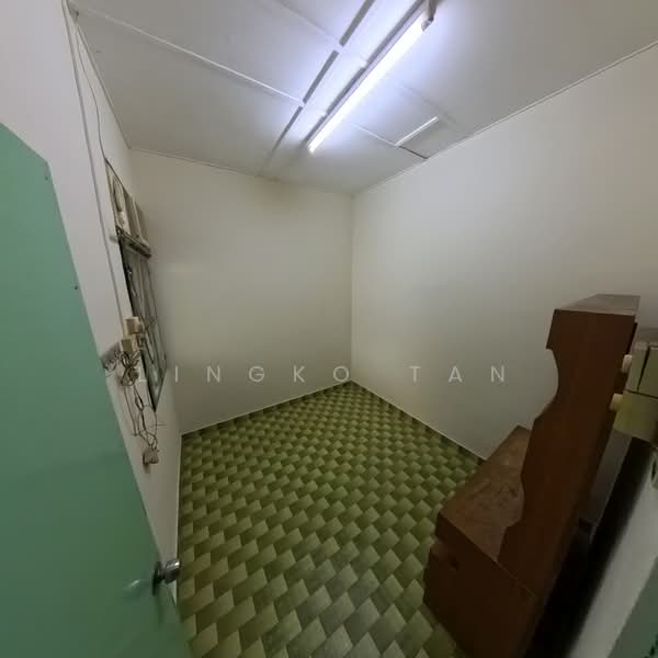 1-storey Terraced House for Rent in Sitiawan (Perak) - Lingko Tan - Bedroom  - PropertyGuru.com.my