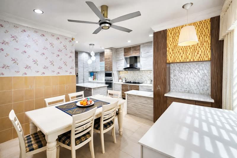 2.5-storey Terraced House for Sale in Taman Warisan Indah (Dengkil) - Mohd Aizat Saiful Bahri - Kitchen - PropertyGuru.com.my