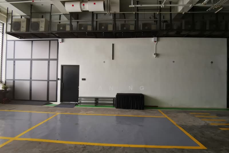 Shop / Office for Rent in Taman Sains Selangor (Kota Damansara) - Sean Ng - Car Park - PropertyGuru.com.my