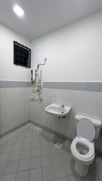 Rumah Teres 2 Tingkat untuk Disewa di Masai (Johor) - Mandy Quek - Bathroom - PropertyGuru.com.my
