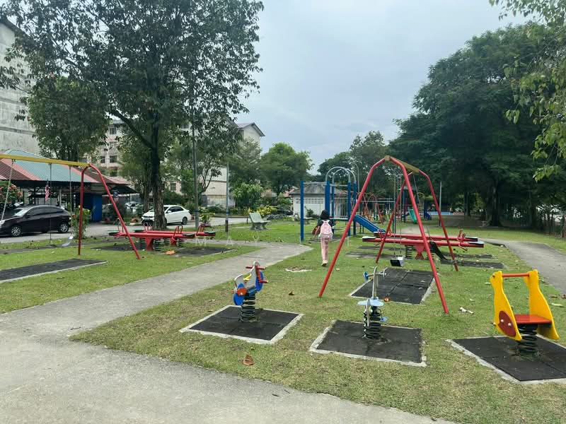 Pangsapuri untuk Dijual di Pangsapuri Utarid Subang - May Lee - Exterior - PropertyGuru.com.my