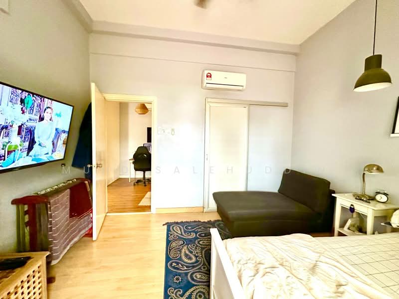Servis Apartment untuk Dijual di Serviced Residence @ Pelangi Damansara Sentral - Muhd Salehuddin - Bedroom - PropertyGuru.com.my