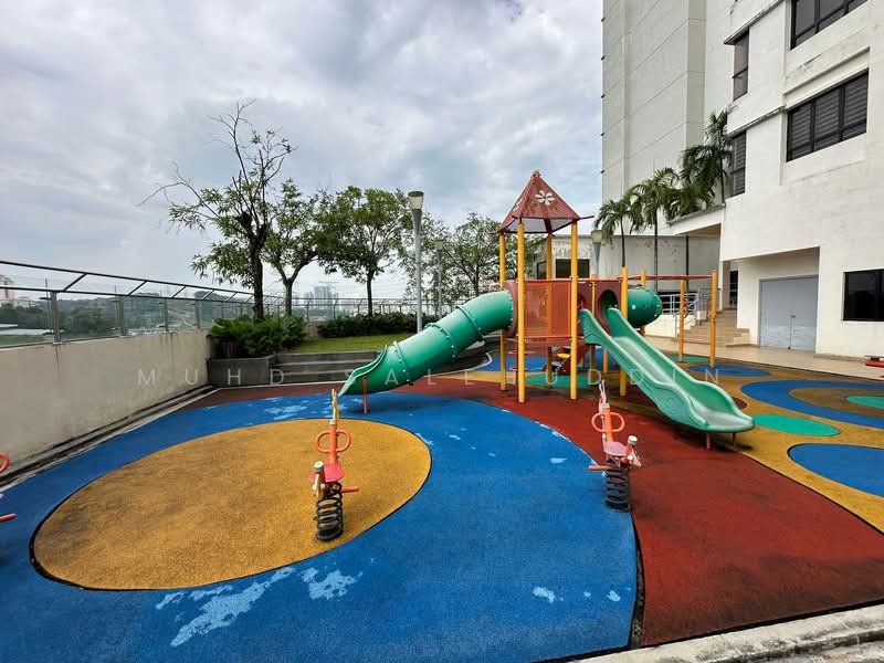 Servis Apartment untuk Dijual di Serviced Residence @ Pelangi Damansara Sentral - Muhd Salehuddin - Exterior - PropertyGuru.com.my