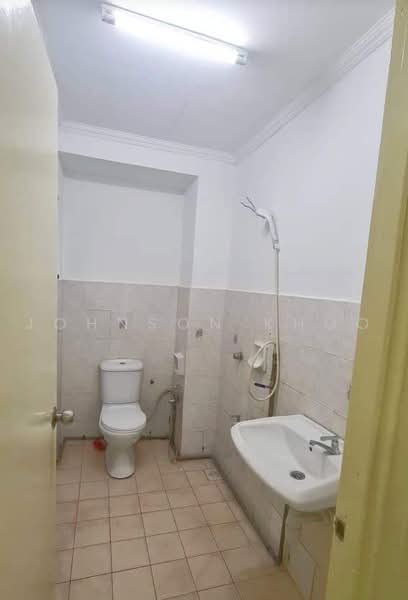 Rumah Teres 2 Tingkat untuk Dijual di TAMAN PUCHONG UTAMA (Puchong) - Johnson Khoo - Bathroom - PropertyGuru.com.my