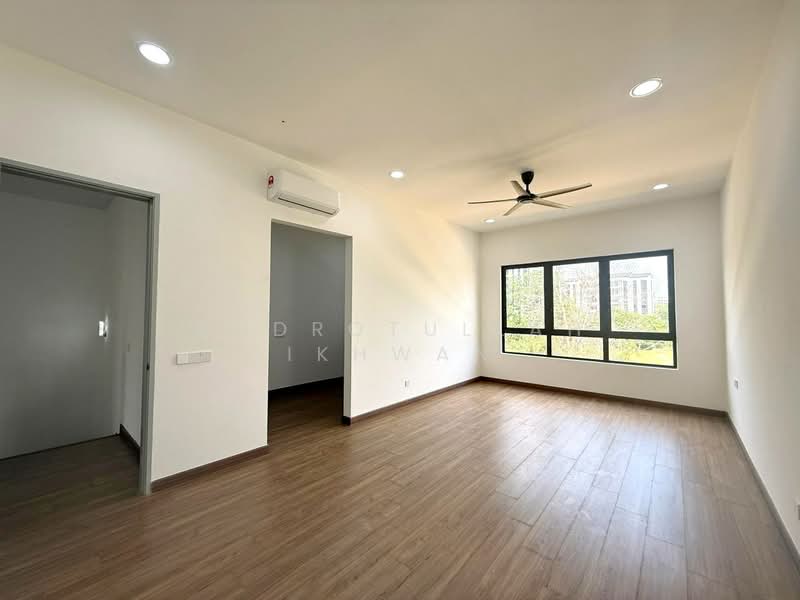 Semi-Detached House for Sale in Cyber 10 (Cyberjaya) - Gudrotullah Ikhwan - Living Room - PropertyGuru.com.my