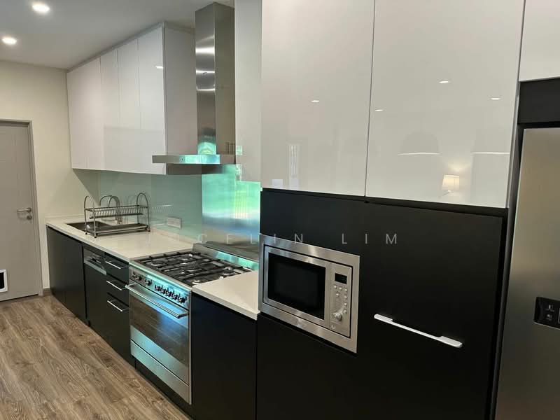 3-storey Terraced House for Sale in Laman Glenmarie (Shah Alam) - Jocelin Lim - Kitchen - PropertyGuru.com.my