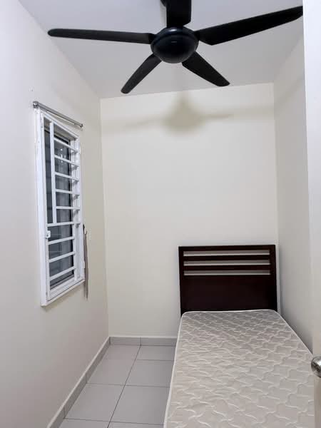 Pangsapuri untuk Disewa di D'Kristal - Lee Yuqi - Bedroom - PropertyGuru.com.my