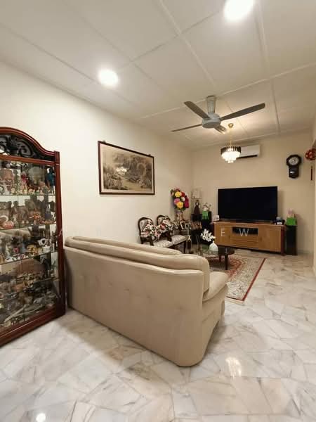 Rumah Teres 1 Tingkat untuk Dijual di Bakri (Johor) - Albert Liew - Living Room - PropertyGuru.com.my