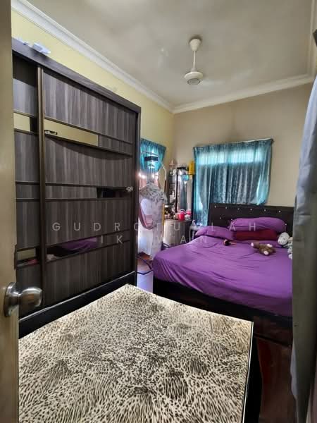 Rumah Teres 2.5 Tingkat untuk Dijual di Presint 16 (Putrajaya) - Gudrotullah Ikhwan - Bedroom - PropertyGuru.com.my