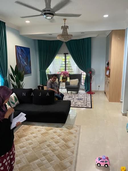 Rumah Teres 2 Tingkat untuk Dijual di Taman Tun Dr Ismail (Kuala Lumpur) - Najah Kadir - Living Room - PropertyGuru.com.my