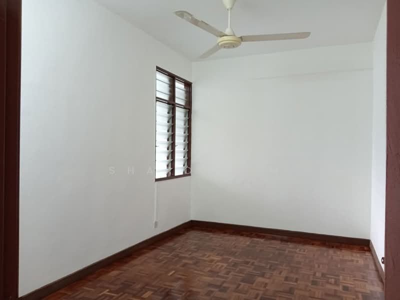 Apartment for Sale at Subang Perdana Goodyear Court 10 - Sharon Lim - bedroom - PropertyGuru.com.my