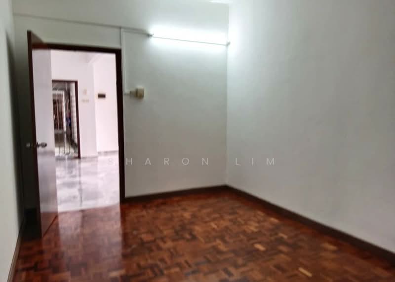 Apartment for Sale at Subang Perdana Goodyear Court 10 - Sharon Lim - bedroom - PropertyGuru.com.my