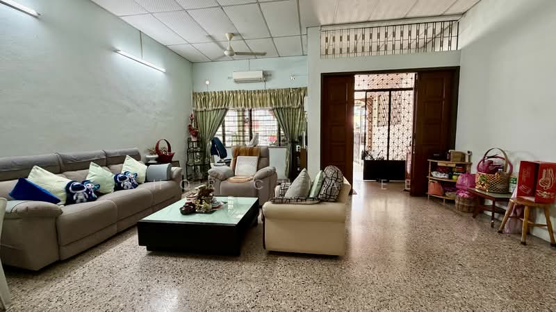 Rumah Teres 2 Tingkat untuk Dijual di Pulau Tikus (Penang) - Khor Chiayee - Living Room - PropertyGuru.com.my