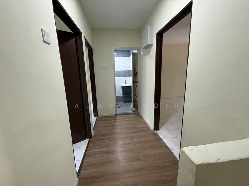 Rumah Teres 2 Tingkat untuk Dijual di Ampang Jaya (Ampang) - Najah Kadir - Corridor - PropertyGuru.com.my
