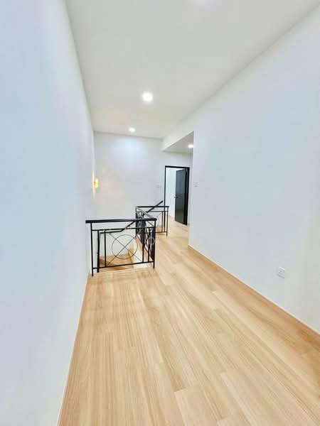Rumah Teres 2 Tingkat untuk Dijual di Bandar Baru Permas Jaya (Permas Jaya) - Loong Hing Liong - Corridor - PropertyGuru.com.my