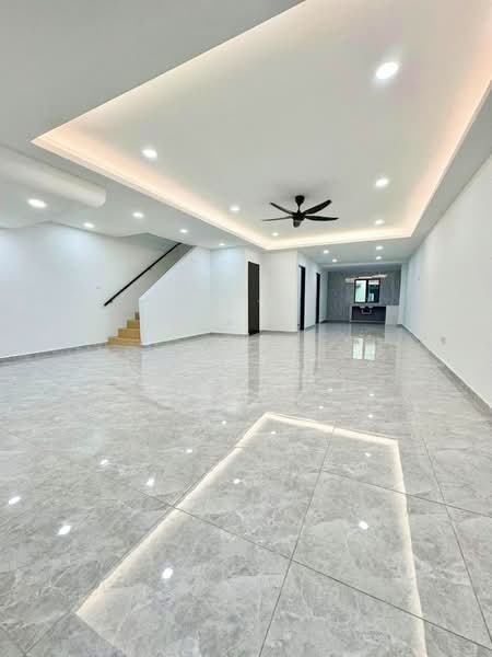 Rumah Teres 2 Tingkat untuk Dijual di Bandar Baru Permas Jaya (Permas Jaya) - Loong Hing Liong - Living Room - PropertyGuru.com.my