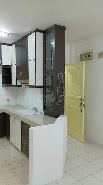 Condominium for Sale at Warisan City View - Jayden Loke - Kitchen - PropertyGuru.com.my