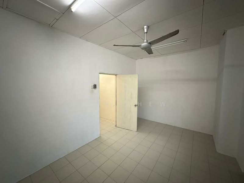 2-storey Terraced House for Sale in Taman Scientex Pasir Gudang (Pasir Gudang) - Alan Chew - Interior - PropertyGuru.com.my