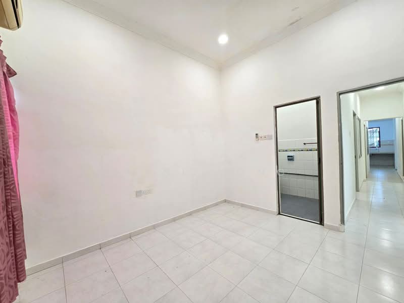 1-storey Terraced House for Sale in Johor Bahru (Johor) - Jayne Wong - PropertyGuru.com.my