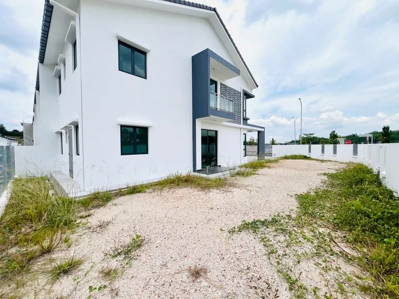 Terraced House for Sale in Hulu Langat (Selangor) - Azim Othman - Exterior - PropertyGuru.com.my