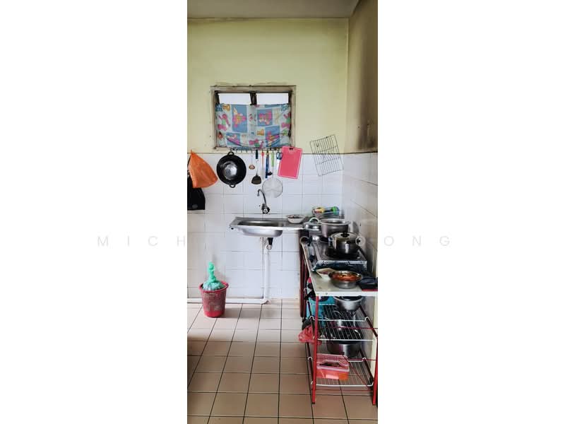 Rumah Flat untuk Dijual di Sri Begonia - Michael Choong - Kitchen - PropertyGuru.com.my