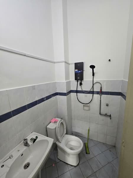 Rumah Teres 1 Tingkat untuk Disewa di Bukit Indah (Iskandar Puteri (Nusajaya)) - Jason Ting - Bathroom - PropertyGuru.com.my
