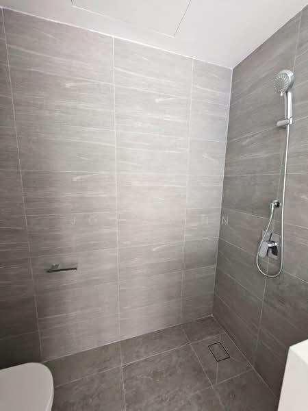 Link Bungalow for Rent in Tanjung Bungah (Penang) - Jocellynn Lee - Bathroom - PropertyGuru.com.my