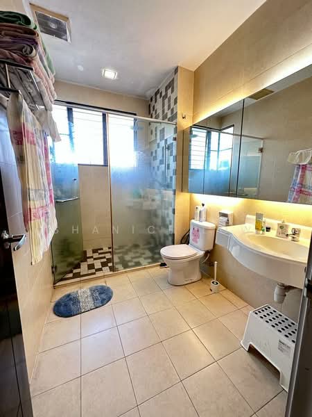 2-storey Terraced House for Sale in Bandar Puteri Puchong (Puchong) - Shanice Low - Bathroom - PropertyGuru.com.my
