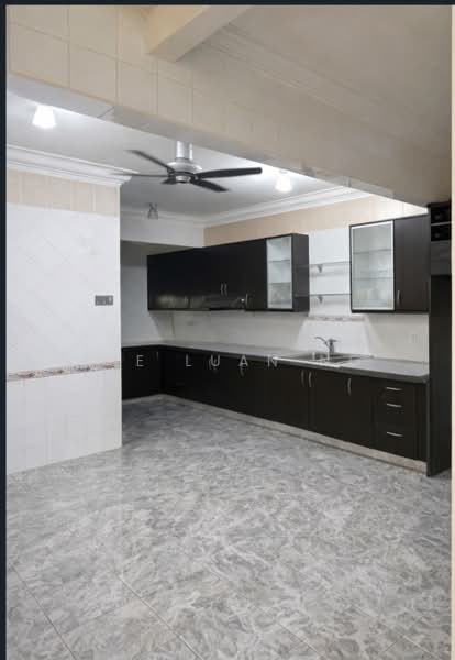 Semi-Detached House for Sale in Taman Desa Mewah (Semenyih) - Bee Luan Ng - Kitchen - PropertyGuru.com.my