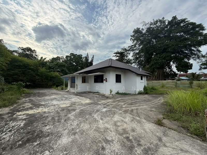 Bungalow for Rent in Kampung Yahya Awal (Johor Bahru) - SASER TAN. - Exterior - PropertyGuru.com.my