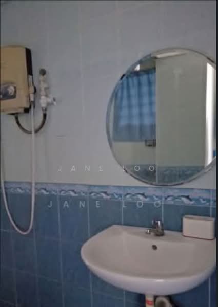 Apartment for Sale at Pangsapuri Putra Indah - Jane Loo - Bathroom - PropertyGuru.com.my