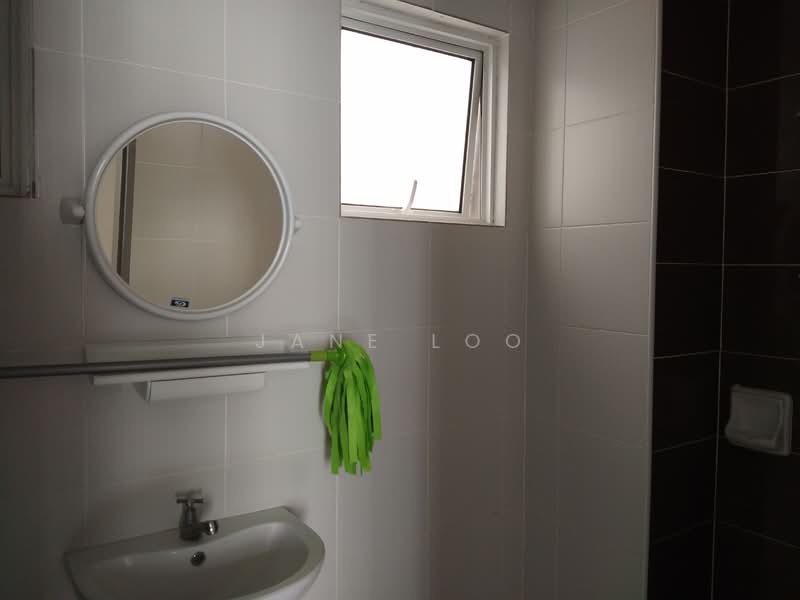 Apartment for Sale at Pangsapuri Putra Indah - Jane Loo - Bathroom - PropertyGuru.com.my