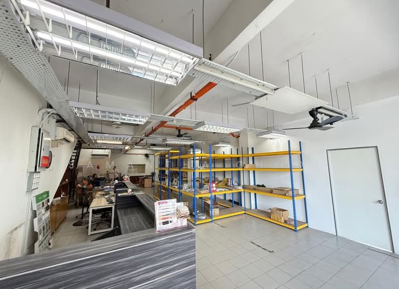 Shop / Office for Rent in Taman Perindustrian Puchong (Puchong) - Samantha Chooi - Interior - PropertyGuru.com.my