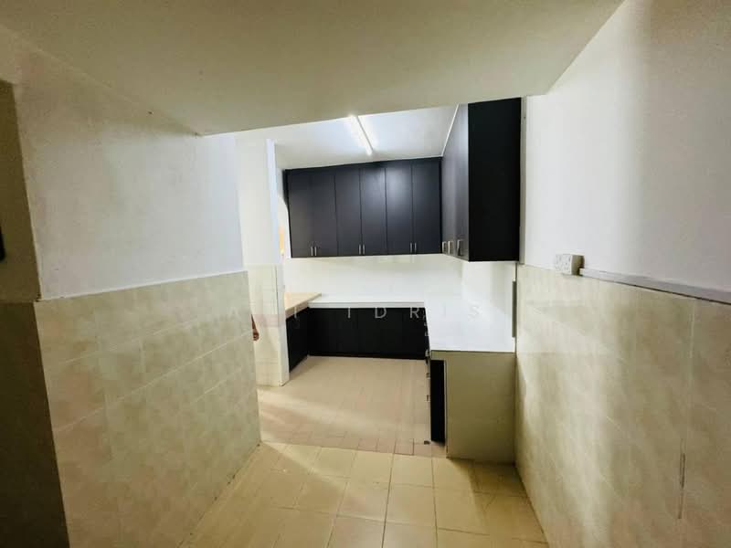 2-storey Terraced House for Sale in Seksyen 5 Wangsa Maju (Wangsa Maju) - Ali Idris - Kitchen - PropertyGuru.com.my