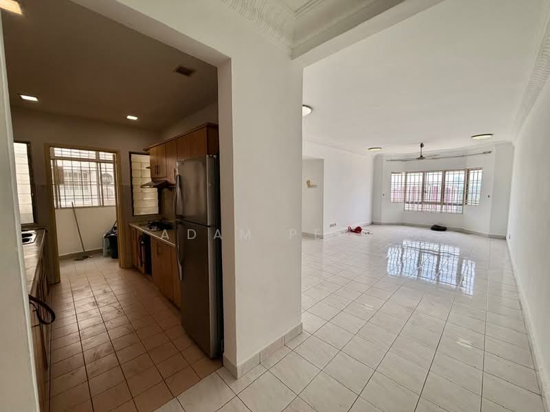 Condominium for Sale at Puncak Seri Kelana - Adam Pern - Kitchen - PropertyGuru.com.my