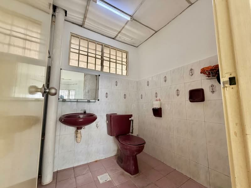 Condominium for Sale at Puncak Seri Kelana - Adam Pern - Bathroom - PropertyGuru.com.my
