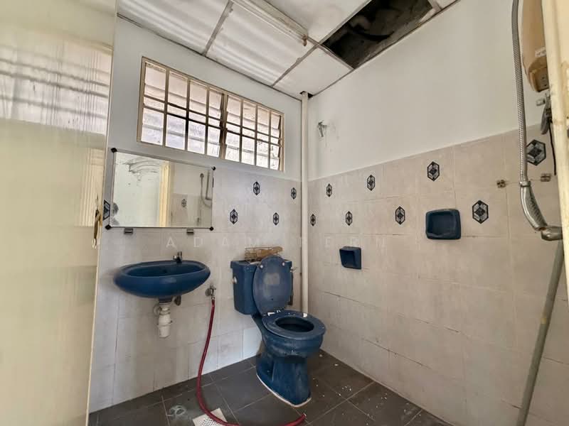 Condominium for Sale at Puncak Seri Kelana - Adam Pern - Bathroom - PropertyGuru.com.my