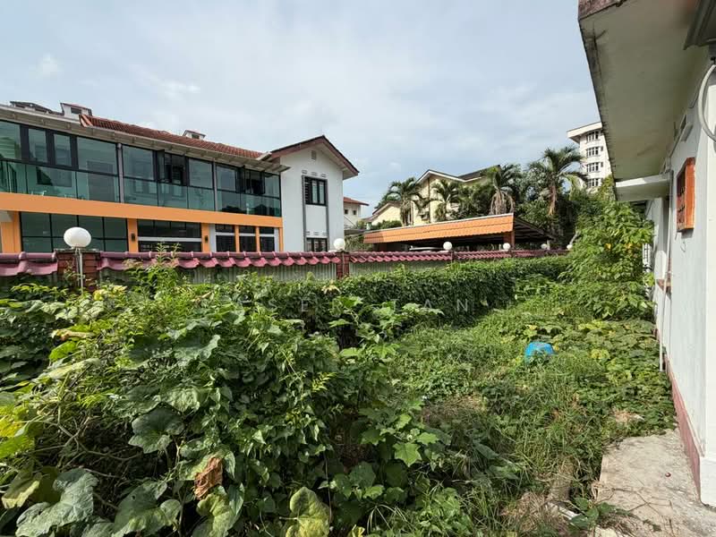 Bungalow for Rent in Johor Bahru (Johor) - SASER TAN. - Exterior - PropertyGuru.com.my