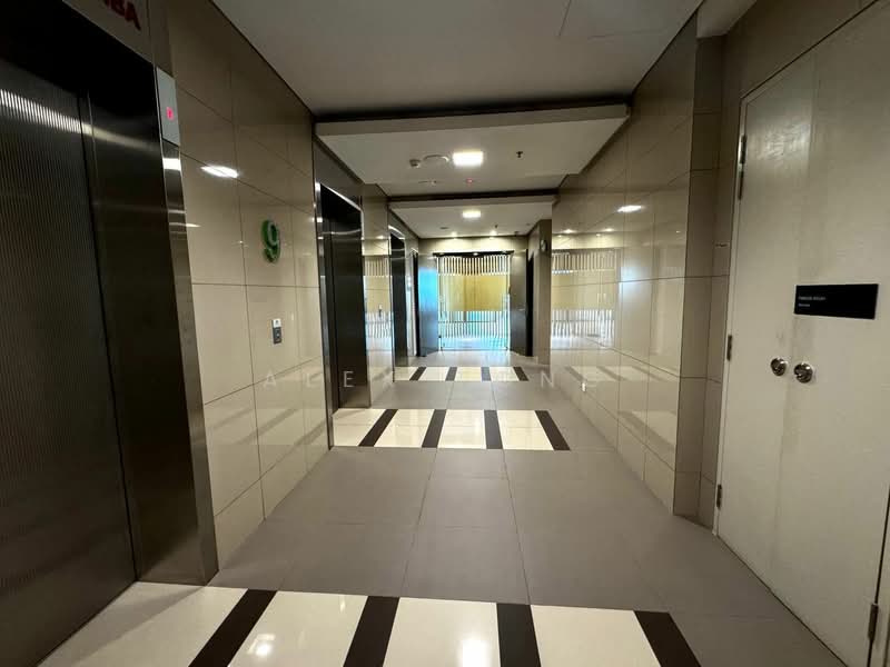 Office for Rent in KL Eco City (Kuala Lumpur) - Alex Tong - Corridor - PropertyGuru.com.my